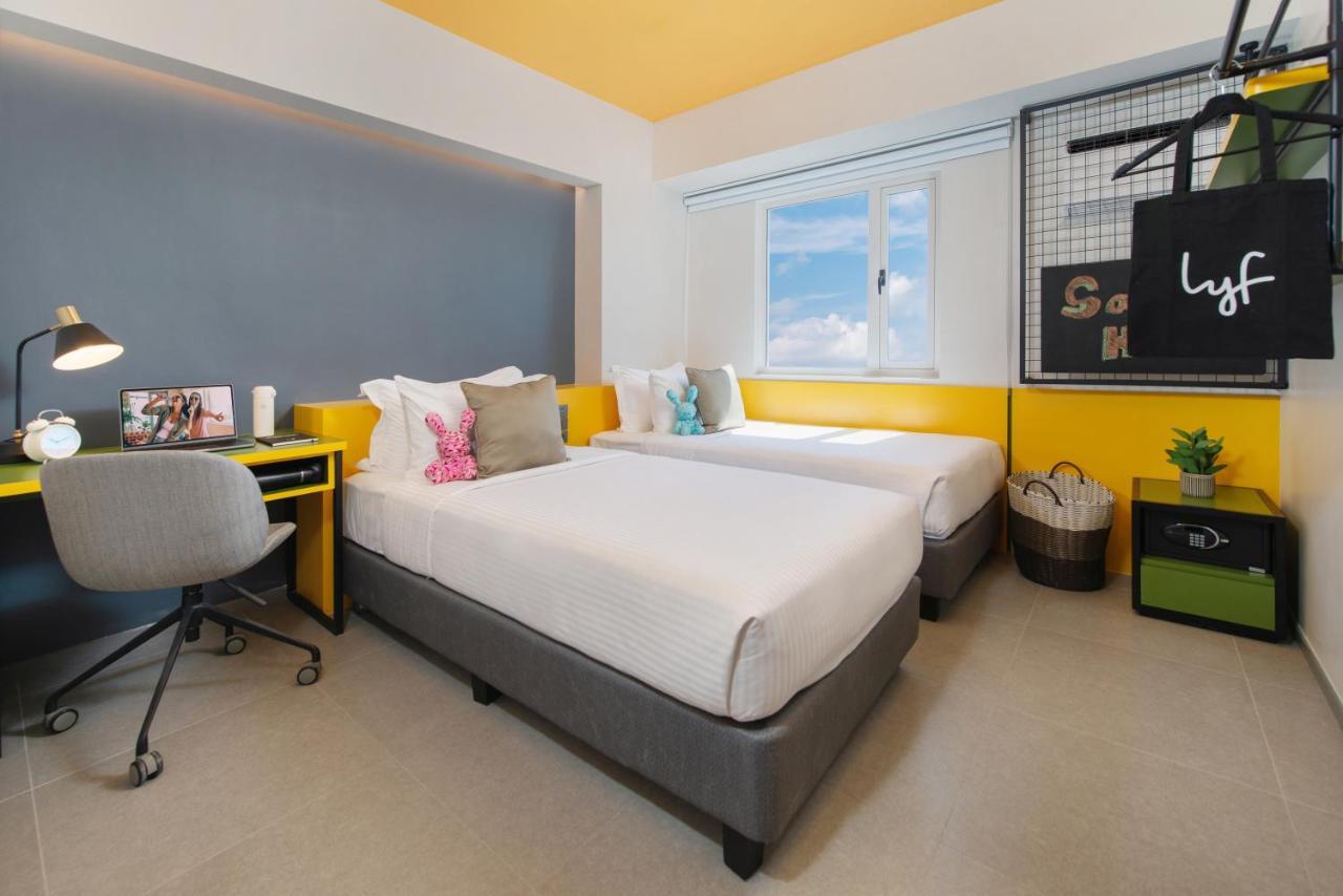 Отель Lyf Malate Manila Managed By The Ascott Limited Экстерьер фото